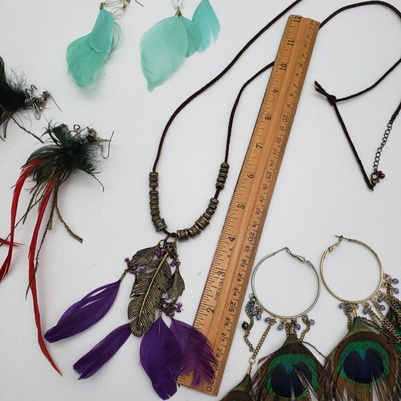 Lot of Funky Real Feather Jewelry - Pierced Earrings and Necklace - Picture 8 of 11